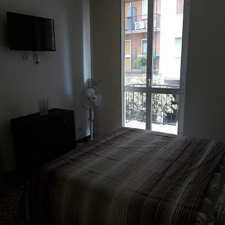 G&a House Cir 03041 Milano